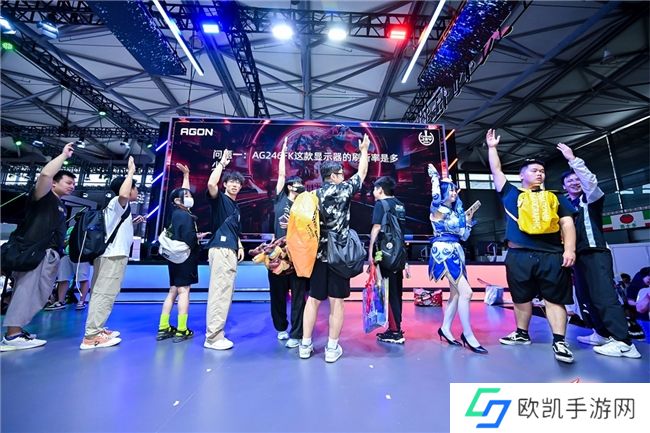 FUN肆嗨 潮好玩 AGON爱攻超级潮玩节落地CJ2024